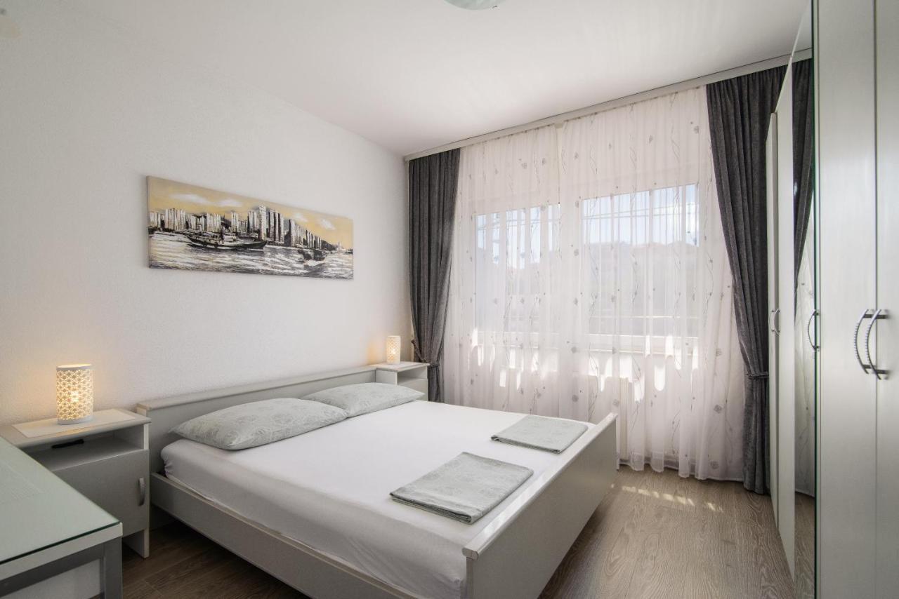 Apartments Tonka Trogir Exterior foto