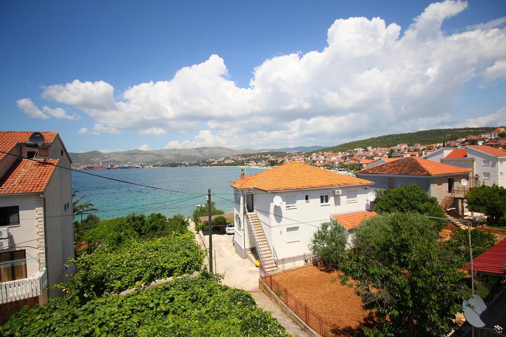 Apartments Tonka Trogir Quarto foto